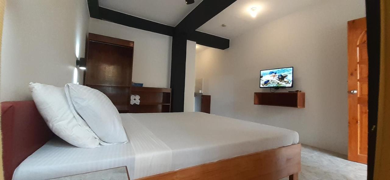 Jalyn'S Resort Sabang Пуерто-Галера Екстер'єр фото