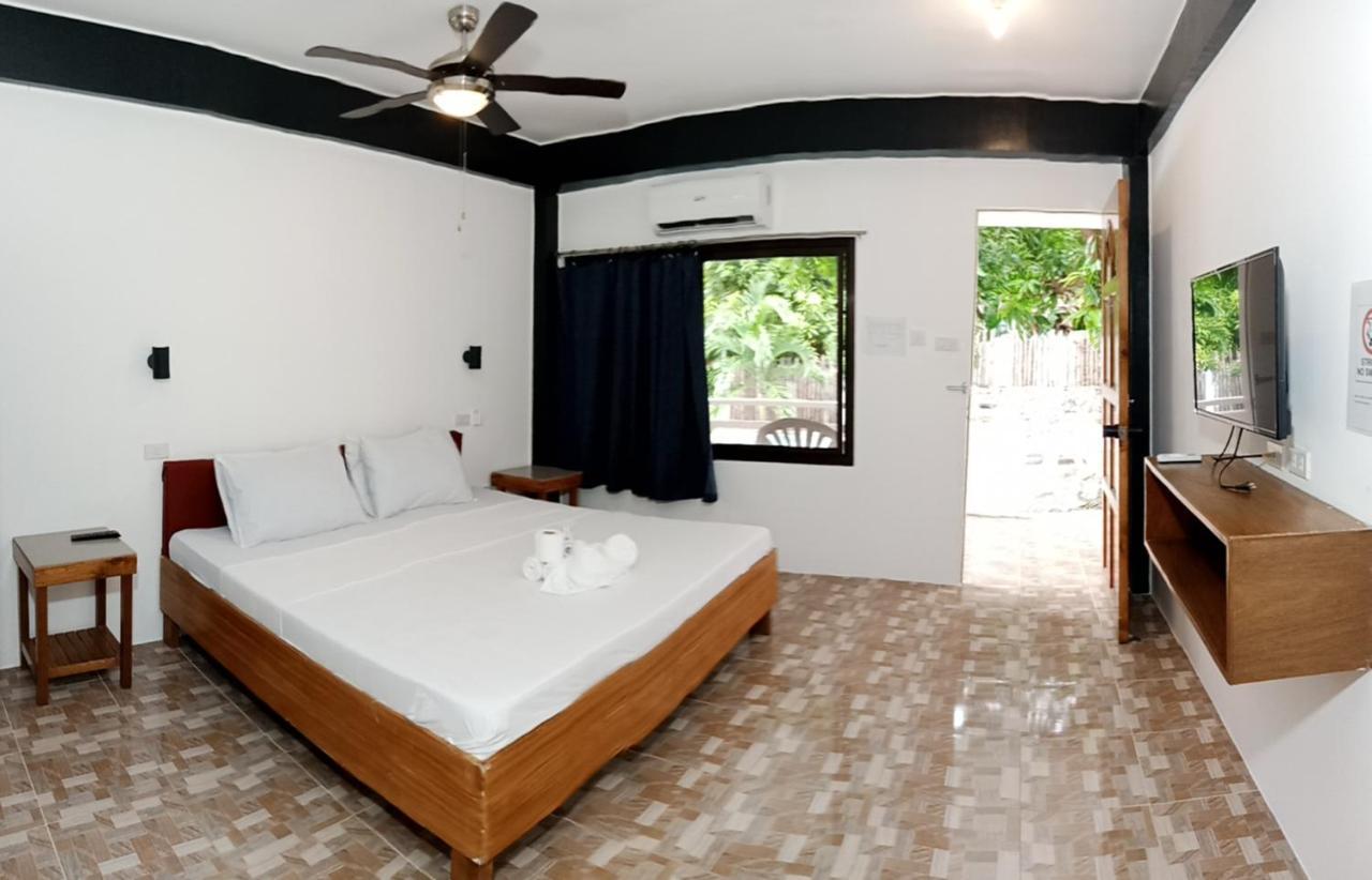 Jalyn'S Resort Sabang Пуерто-Галера Екстер'єр фото
