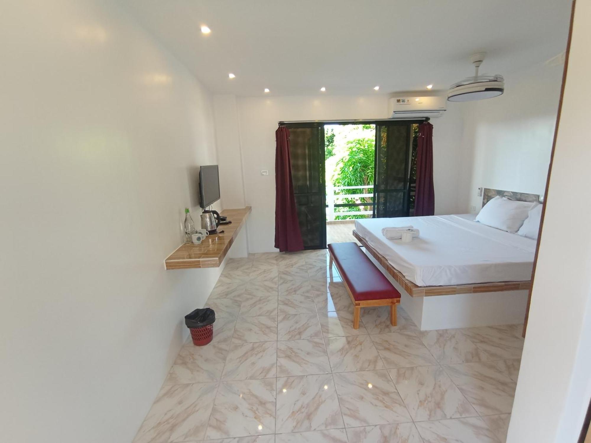 Jalyn'S Resort Sabang Пуерто-Галера Екстер'єр фото