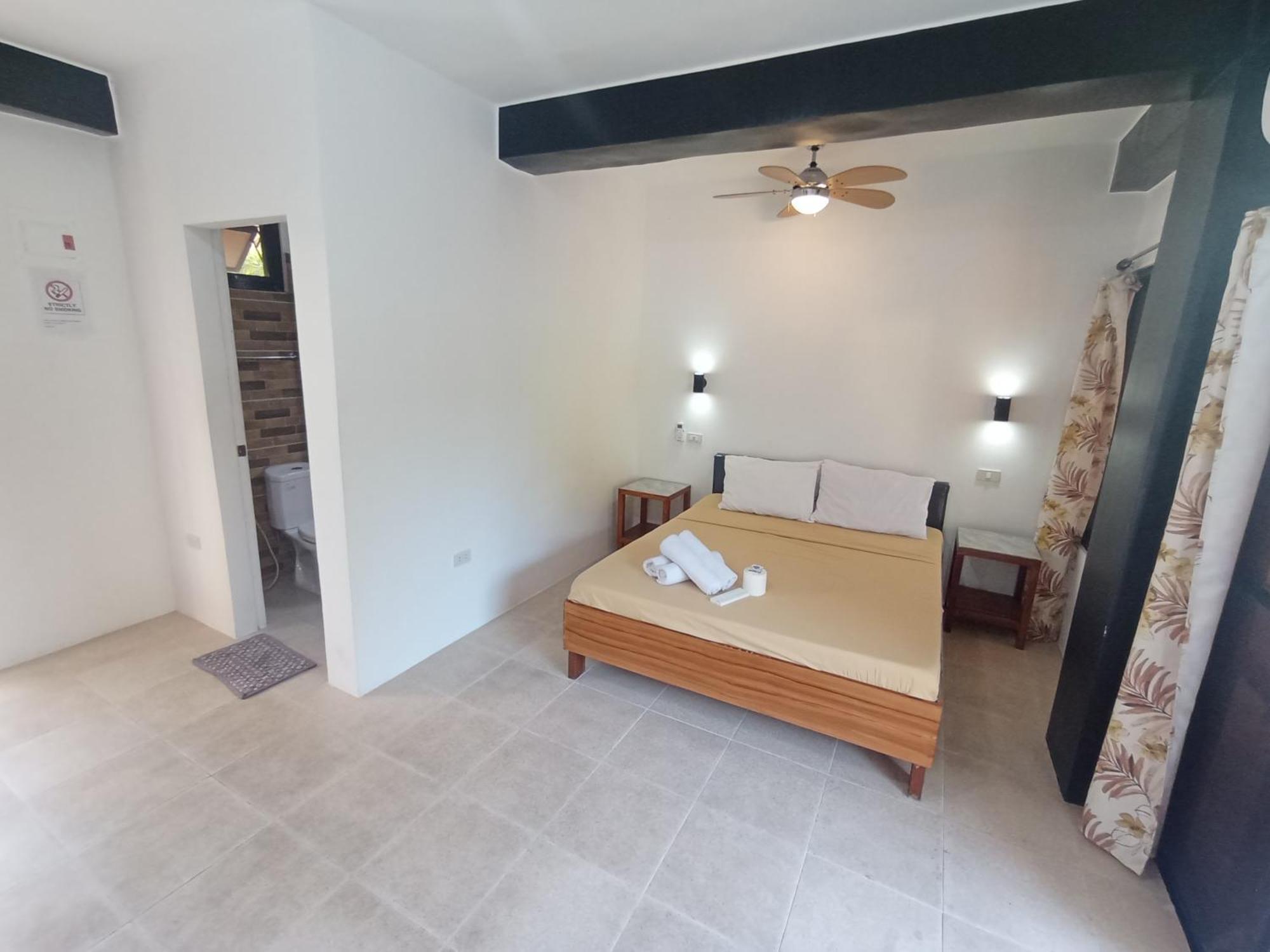 Jalyn'S Resort Sabang Пуерто-Галера Екстер'єр фото