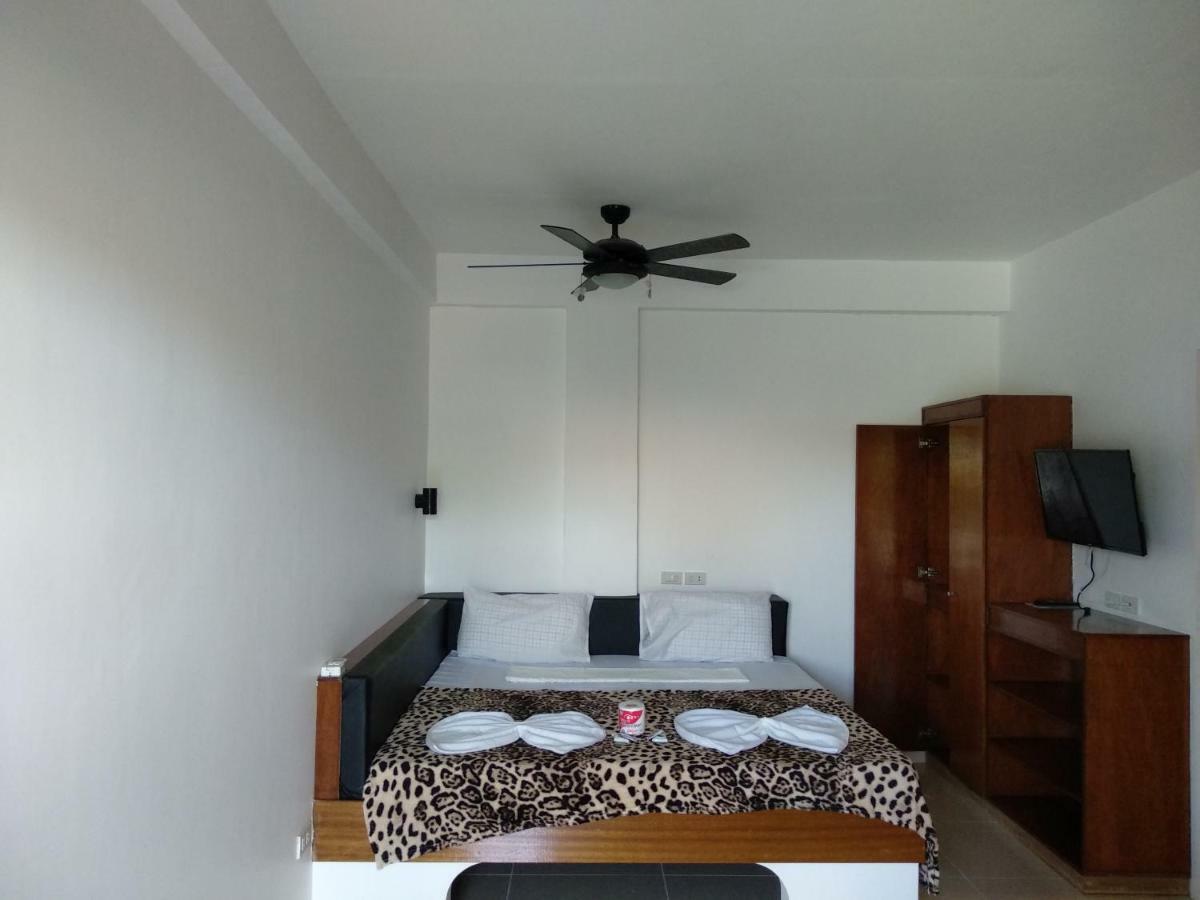 Jalyn'S Resort Sabang Пуерто-Галера Екстер'єр фото