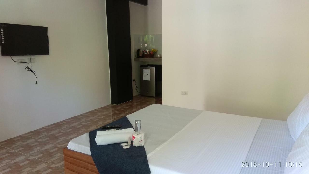 Jalyn'S Resort Sabang Пуерто-Галера Екстер'єр фото